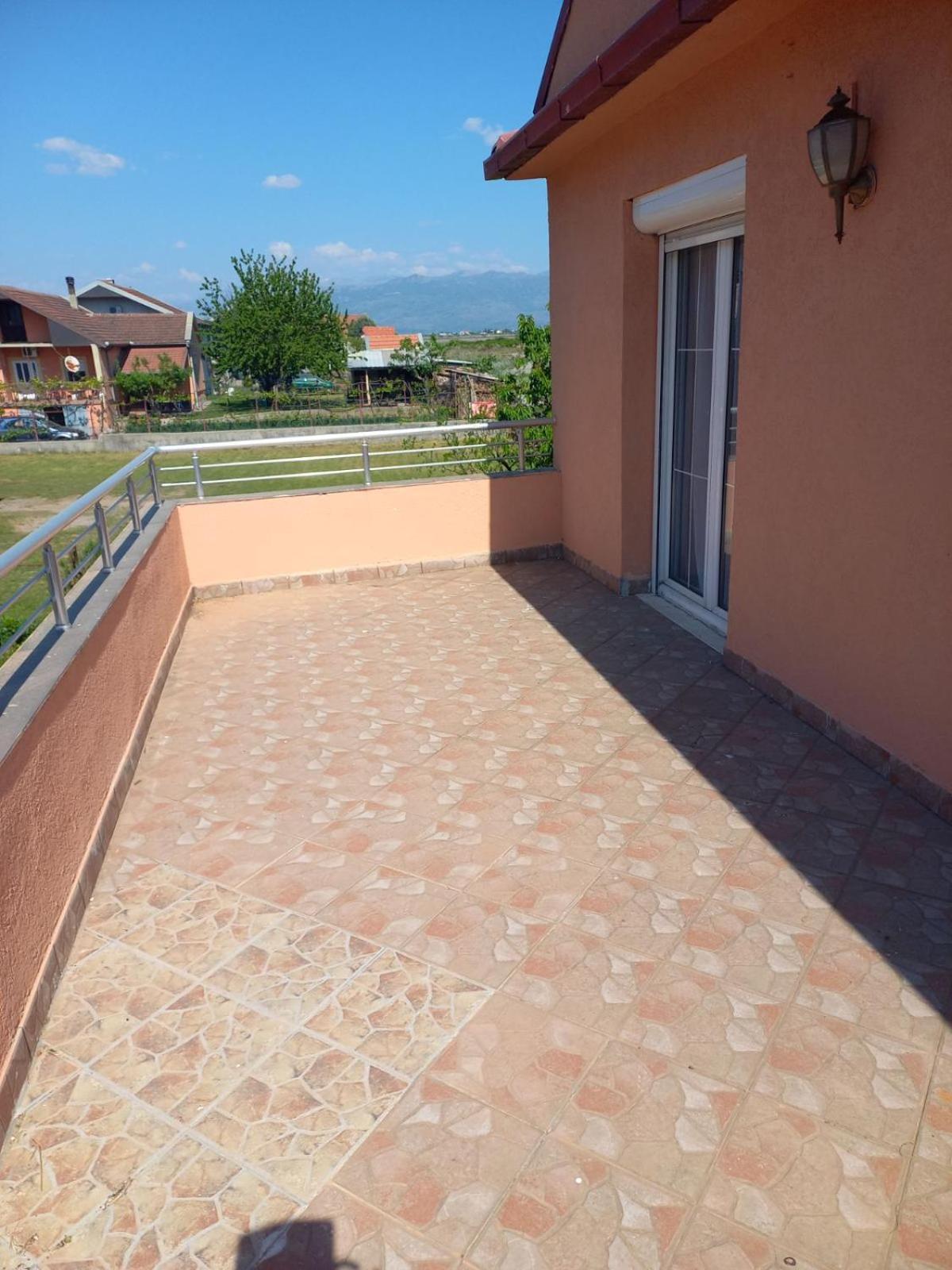 Auberge de jeunesse Traveler'S Rest - Near Podgorica Airport à Mitrovici  Extérieur photo
